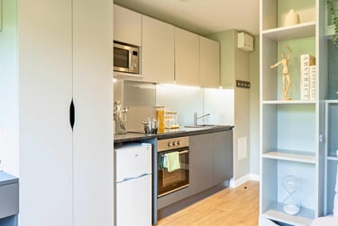 1 bed studio, Clifford House Stadium Way, Mount Pleasant, Exeter, EX46AQ - Image 3